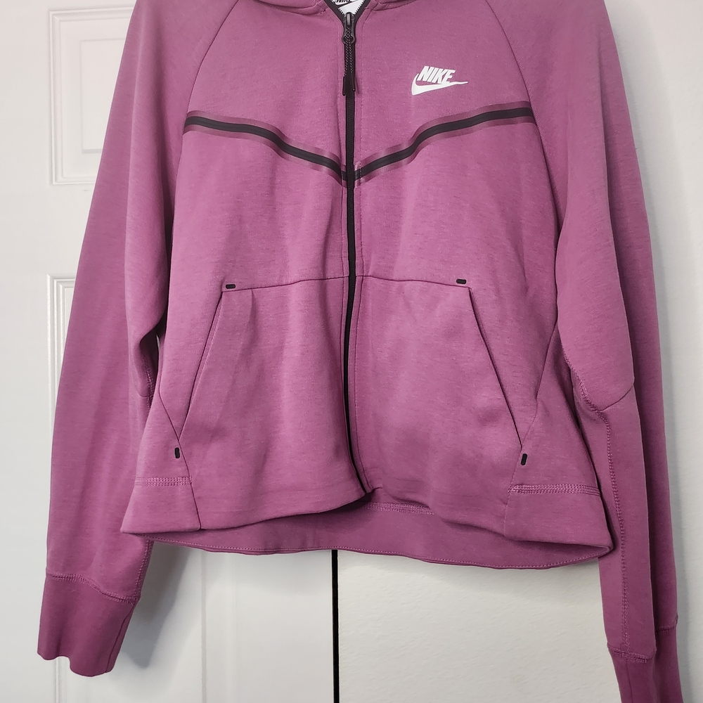 Nike Tech Fleece Women's Pink Zip-Up Hoodie